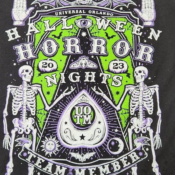 UNIVERSAL HOLLYWOOD Halloween Horror Nights 2023 TEAM MEMBER Shirt Size Medium - Picture 6 of 6